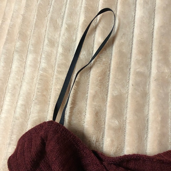 Burgundy One-Shoulder 2XL Fitted Crop Top, with Knit Texture - Picture 3 of 7